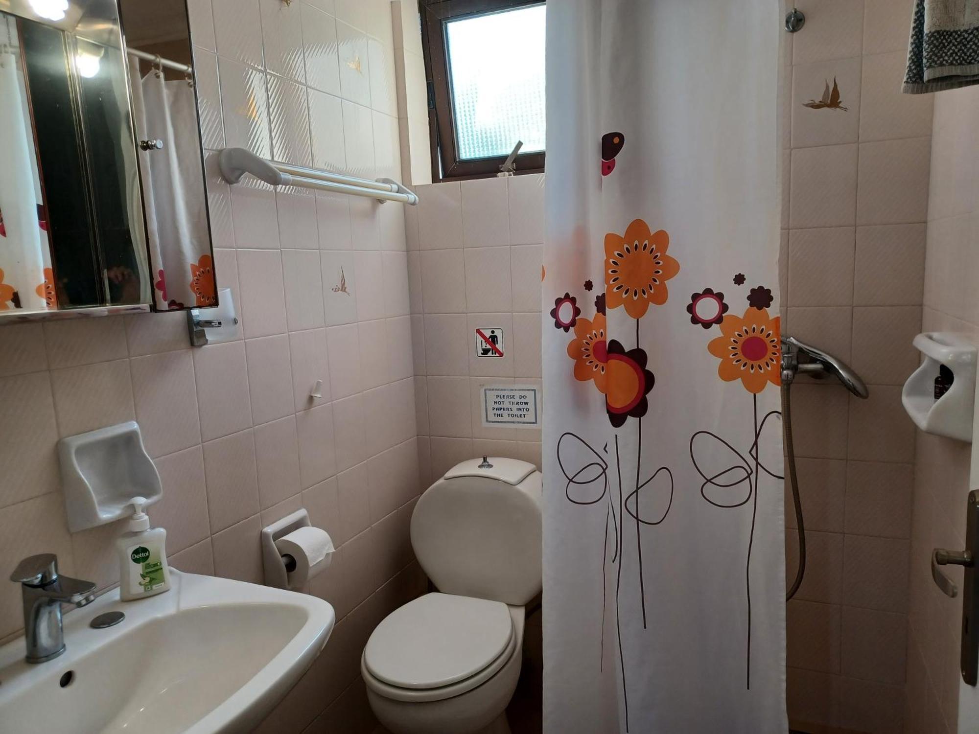 Nerissa Bungalow 2, Two Bedroom House With Sea View Спартия Екстериор снимка